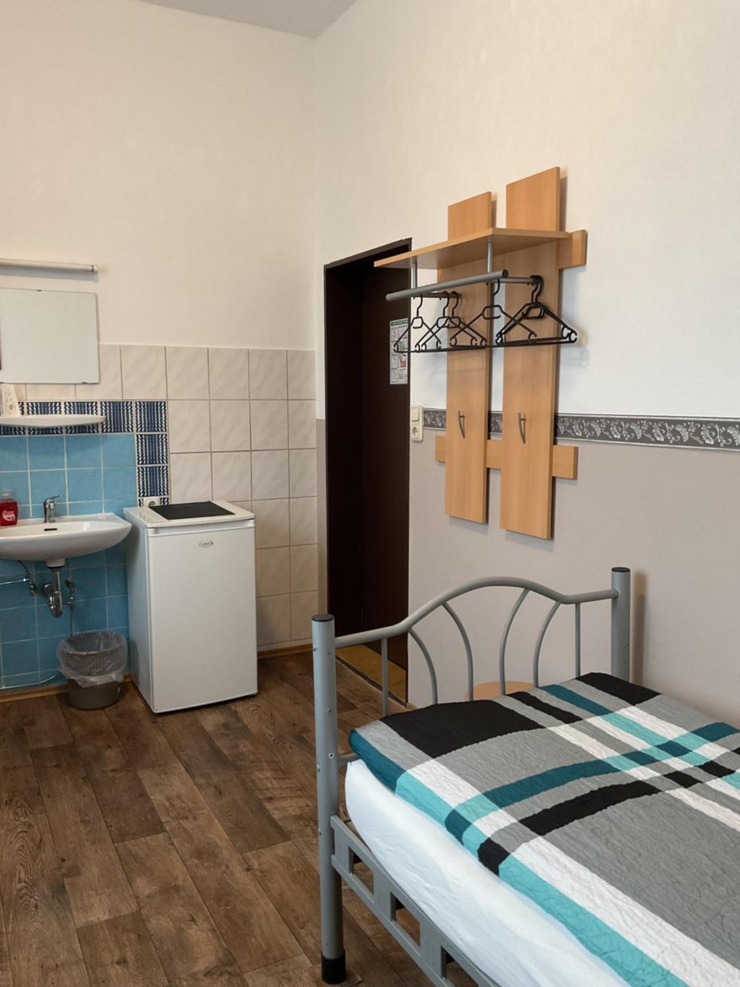 Pension Anna - Monteurzimmer Monaco di Baviera Esterno foto
